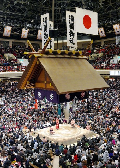 El Kokugikan de Tokio está registrando un lleno diario para presenciar los combates de este Hatsu Basho (Foto: SumoForum.net)