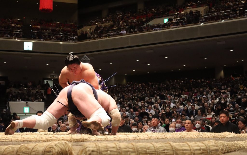 Terunofuji vs Wakatakakage Hatsu 2025